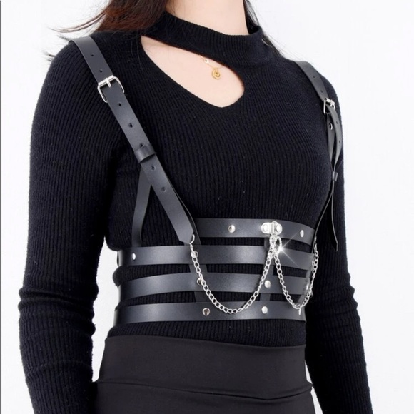 PU Leather Chain Layered Harness - Picture 3 of 5